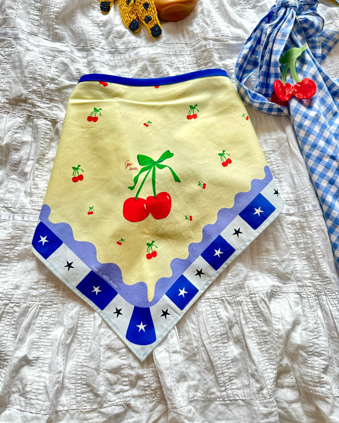 Bandana Cerises bleu / rouge / jaune (motif exclusif Manon L. Delahaute)