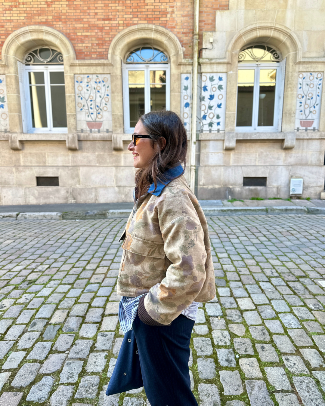 Veste courte laine fleurie - Fait main à Reims (France)