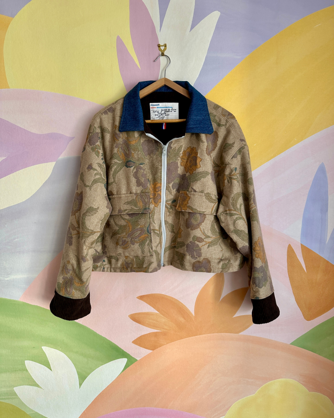 Veste courte laine fleurie - Fait main à Reims (France)