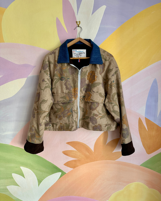 Veste courte laine fleurie - Fait main à Reims (France)